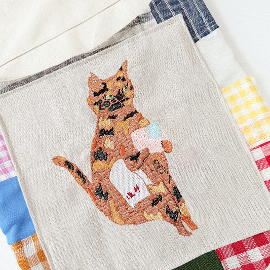 刺繍のウォールポケット|CLARA