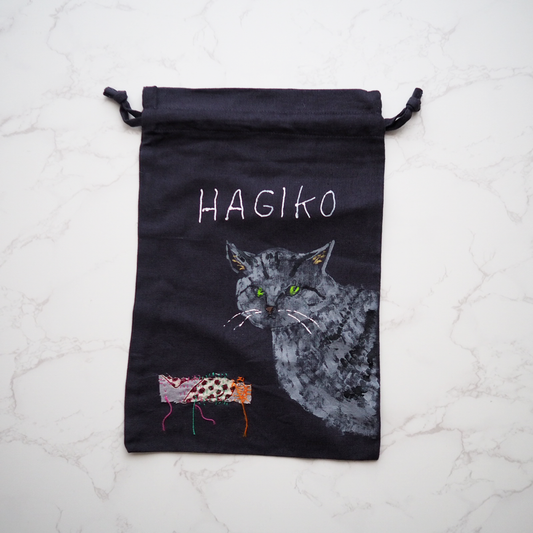 ハンドペイント&ダーニング刺繍のUKIKI CATS 巾着