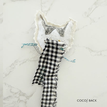 BLACK & WHITE CATS｜ブローチ付きリバーシブル2WAYバッグ